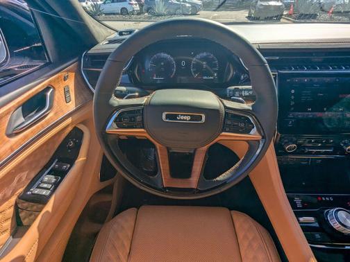 2025 Jeep Grand Cherokee L Summit