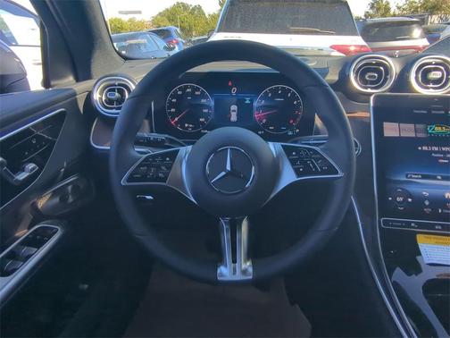 2025 Mercedes-Benz GLC 300 Base
