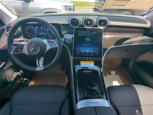 2025 Mercedes-Benz GLC 350e Base 4MATIC