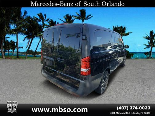 2023 Mercedes-Benz Metris Base