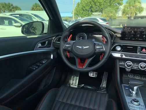 2023 Genesis G70 2.0T