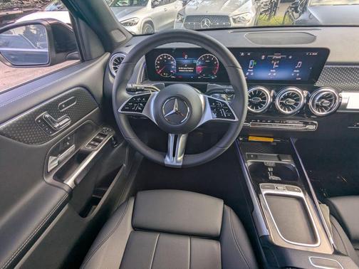 2024 Mercedes-Benz GLB 250 Base 4MATIC