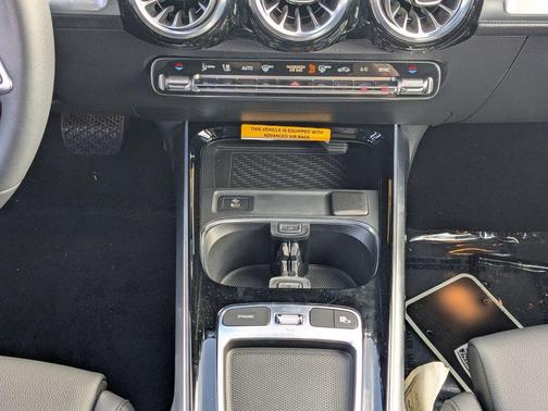 2024 Mercedes-Benz GLB 250 Base 4MATIC