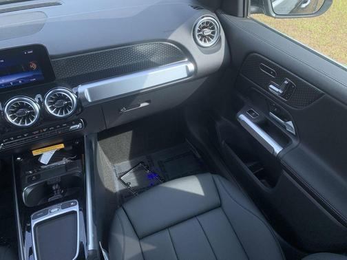 2024 Mercedes-Benz GLB 250 Base 4MATIC