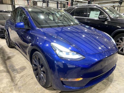 2023 Tesla Model Y Performance