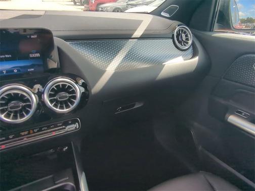 2025 Mercedes-Benz GLA 250 Base 4MATIC