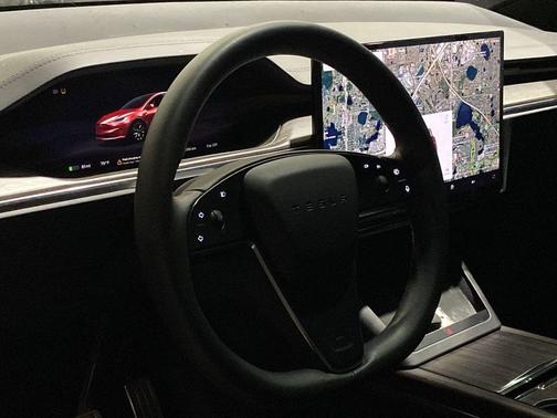 2022 Tesla Model X Base