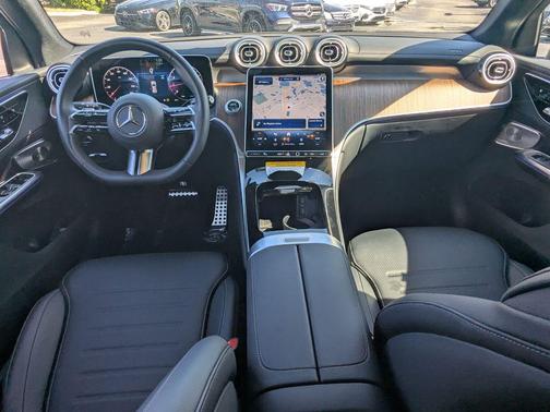 2025 Mercedes-Benz GLC 300 Base
