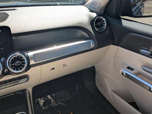 2023 Mercedes-Benz GLB 250 Base