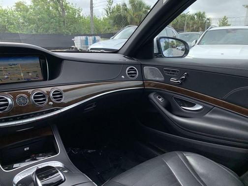 2015 Mercedes-Benz S-Class S 550