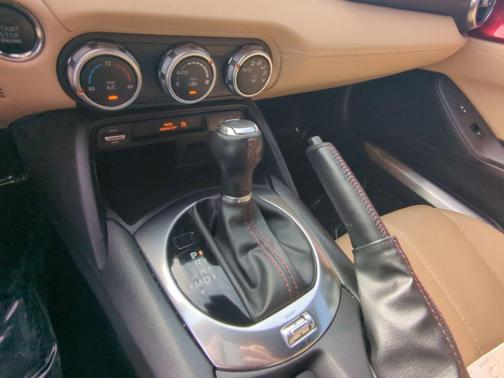 2019 Mazda MX-5 Miata RF Grand Touring