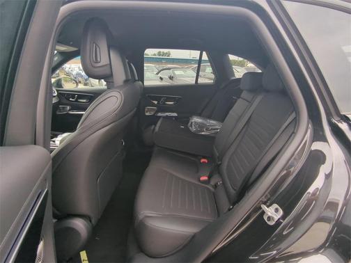2025 Mercedes-Benz GLC 350e Base 4MATIC