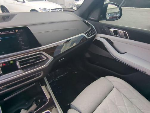 2023 BMW X5 PHEV xDrive45e