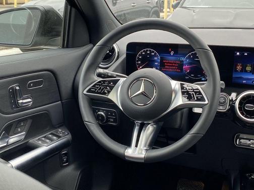 2026 Mercedes-Benz GLA 250 Base 4MATIC