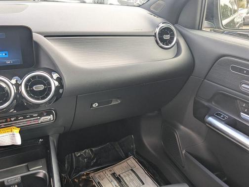 2026 Mercedes-Benz GLA 250 Base 4MATIC