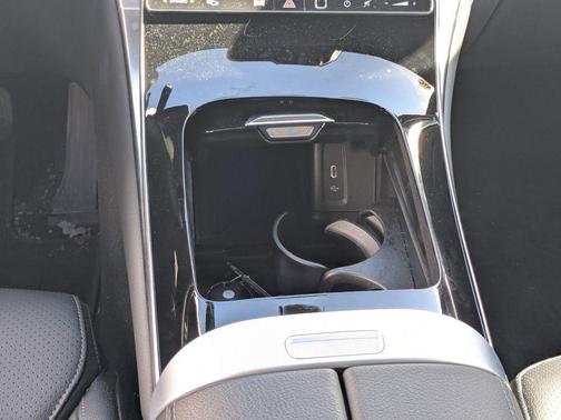 2024 Mercedes-Benz GLC 300 Base 4MATIC