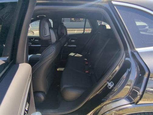 2025 Mercedes-Benz GLC 350e Base 4MATIC