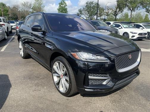 2019 Jaguar F-PACE 25t R-Sport
