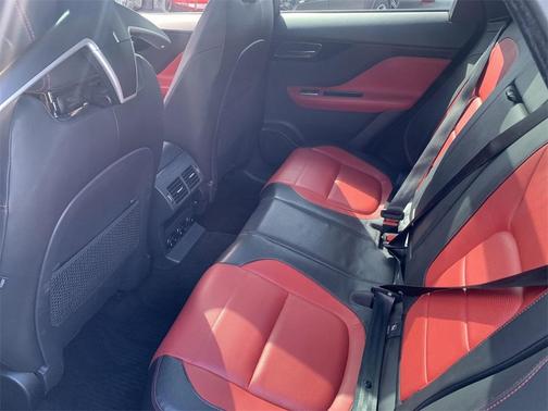 2019 Jaguar F-PACE 25t R-Sport