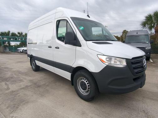 2025 Mercedes-Benz Sprinter 2500 Standard Roof
