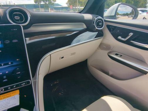 2026 Mercedes-Benz GLC 300 Base 4MATIC