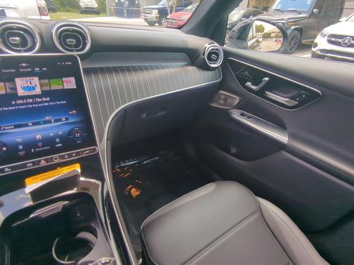 2025 Mercedes-Benz GLC 300 Base 4MATIC