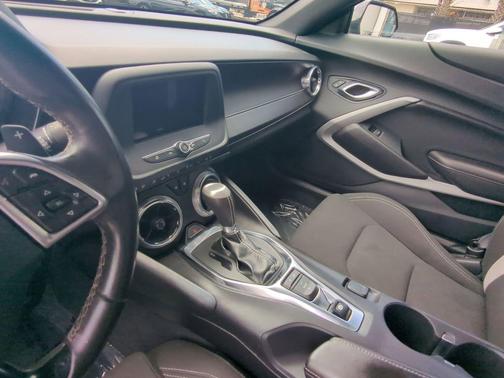 2019 Chevrolet Camaro 1LT