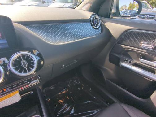 2026 Mercedes-Benz GLA 250 Base