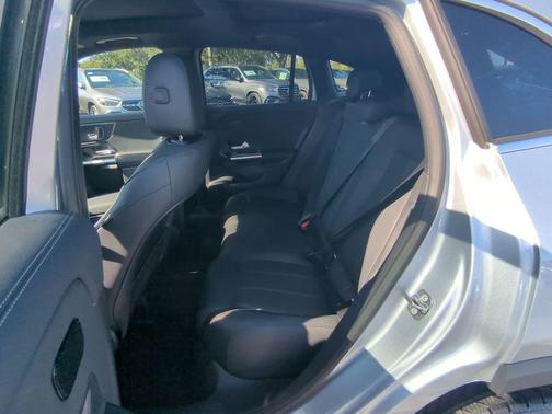 2026 Mercedes-Benz GLA 250 Base