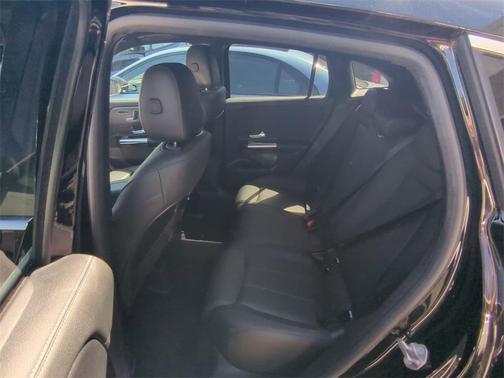 2022 Mercedes-Benz GLA 250 Base 4MATIC