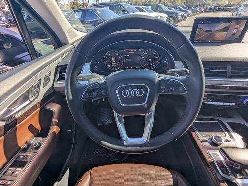 2019 Audi Q7 45 Premium Plus