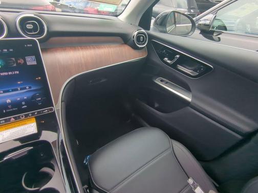 2025 Mercedes-Benz GLC 350e Base 4MATIC