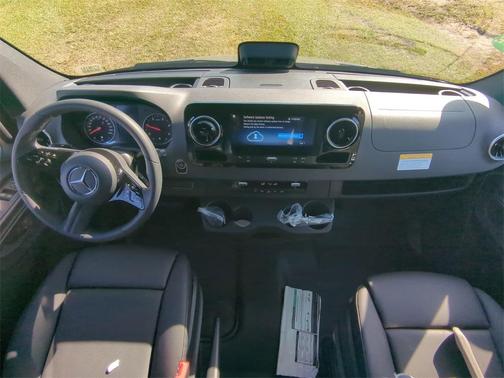 2025 Mercedes-Benz Sprinter 2500 High Roof