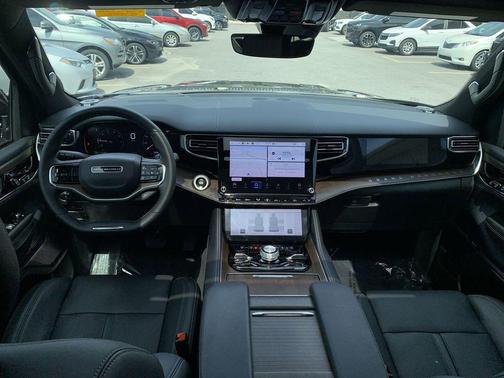2024 Jeep Grand Wagoneer Base