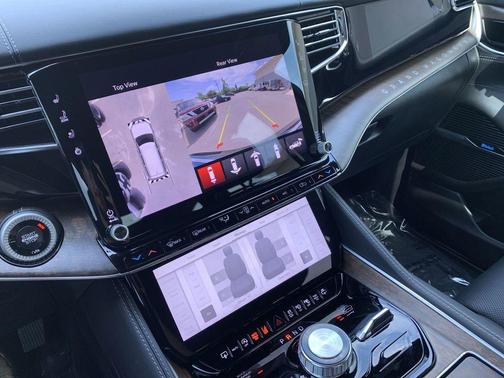 2024 Jeep Grand Wagoneer Base
