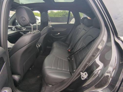 2022 Mercedes-Benz GLC 300 Base 4MATIC