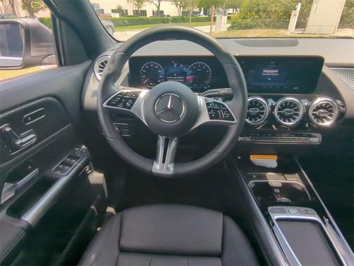 2025 Mercedes-Benz GLA 250 Base