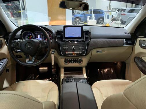 2019 Mercedes-Benz GLE 400 Base 4MATIC