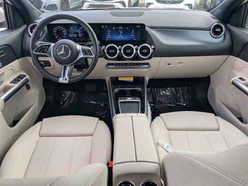 2026 Mercedes-Benz GLA 250 Base 4MATIC