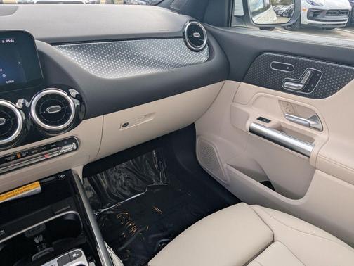 2026 Mercedes-Benz GLA 250 Base 4MATIC