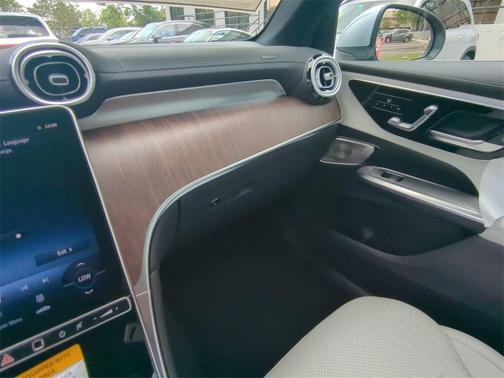 2025 Mercedes-Benz GLC 350e Base 4MATIC