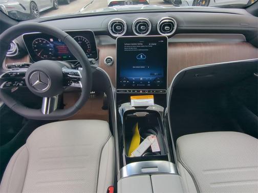 2025 Mercedes-Benz GLC 350e Base 4MATIC