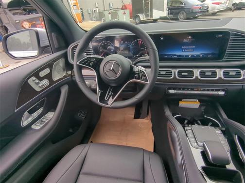 2025 Mercedes-Benz GLE 450e 4MATIC