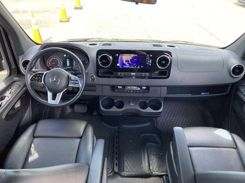 Obsidian Black Metallic 2024 Mercedes-Benz Sprinter 2500 170 WB High Roof Extended Cargo