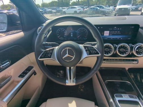 2025 Mercedes-Benz GLA 250 Base