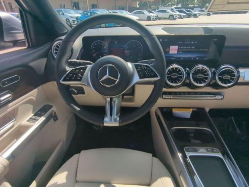 2026 Mercedes-Benz GLB 250 Base 4MATIC