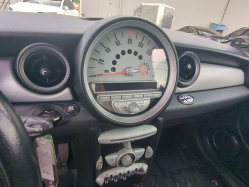 2010 MINI Cooper