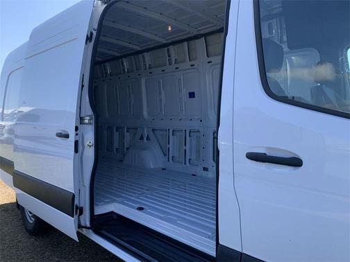 2025 Mercedes-Benz Sprinter 2500 170 WB High Roof Extended Cargo
