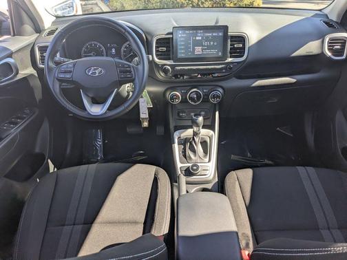 2021 Hyundai VENUE SEL