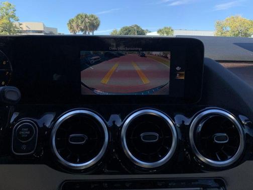 2022 Mercedes-Benz GLA 250 Base 4MATIC